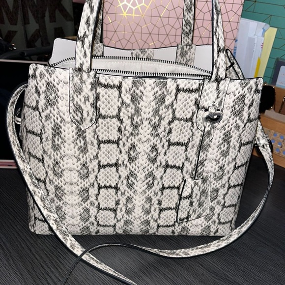 Purse & wallet - Picture 3 of 5